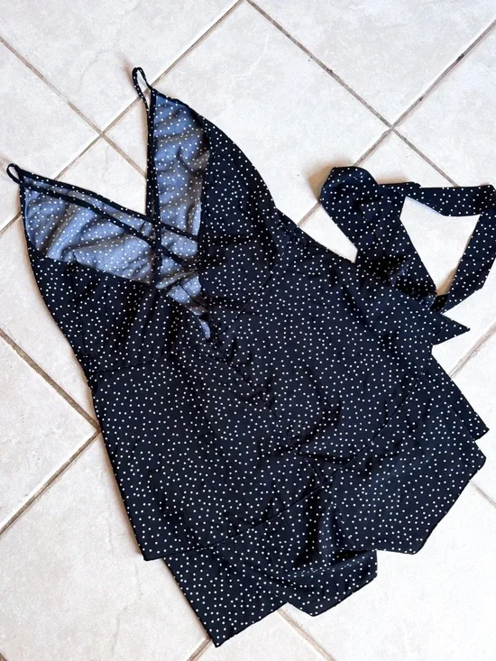 Amazon • Romper - Picture 4 of 5